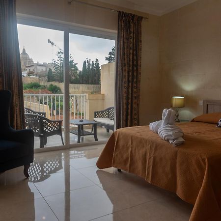 Casa Maria Pia Apartment Nadur ภายนอก รูปภาพ