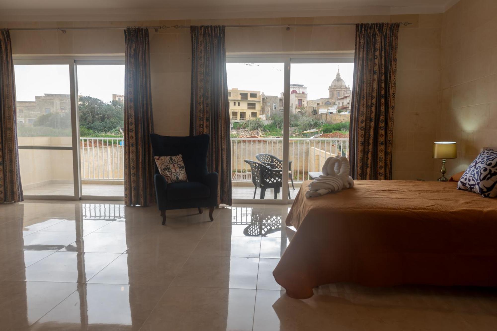 Casa Maria Pia Apartment Nadur ภายนอก รูปภาพ